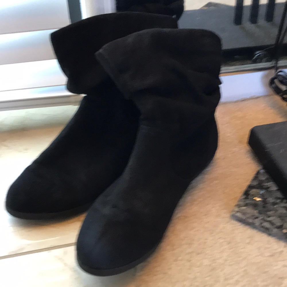 Boots - Picture 2 of 2